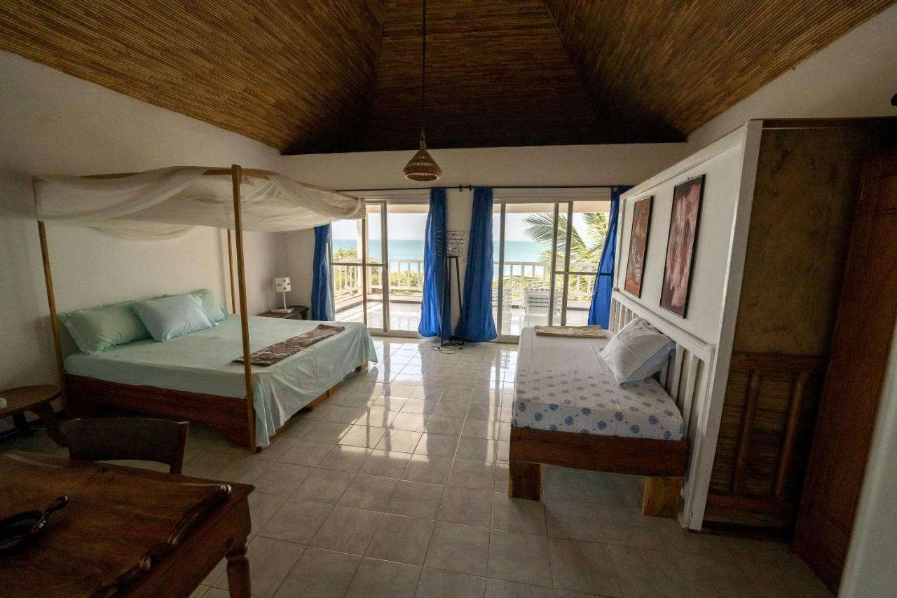 La Villa Sur La Plage Palmarin Exterior photo